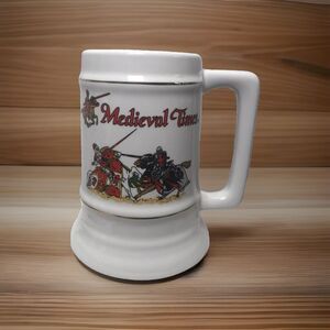 Medieval Times Dinner And Tournament Knight Jousting Stein Mug Cup Tankard 32 oz